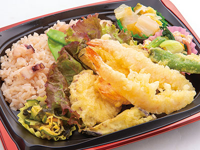 季節のご飯と天ぷら弁当